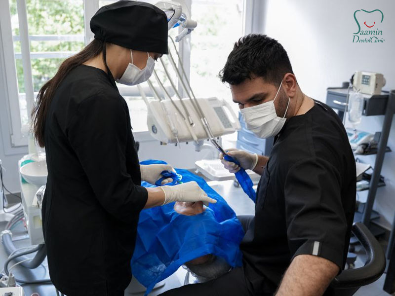 نمای کلینیک یا یک قاب از خدمات کلینیک سامین